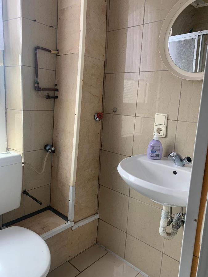 Dachgeschoss Hof Apartment Krefeld Luaran gambar